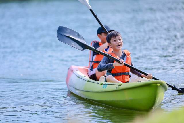 Forest School students at St. Andrews Green Valley participate in outdoor kayaking, developing confidence, resilience, and teamwork through diverse nature-based activities within the forest school curriculum.
