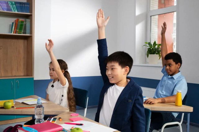 how-to-develop-leadership-skills-in-kids-through-confidence-and-engagement how to develop leadership skills in kids through confidence and engagement.