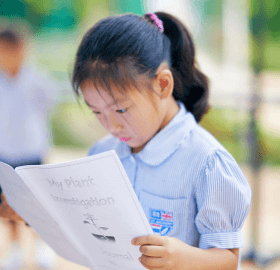 girl-reading