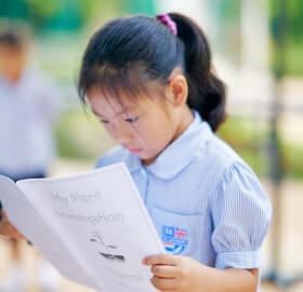 girl reading